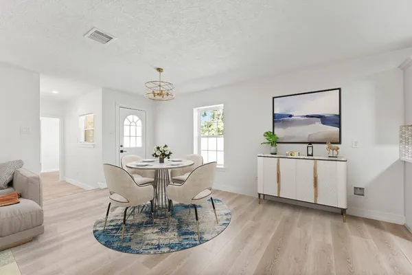 $384,999 | 2890 Mary Lane, League City, TX 77573