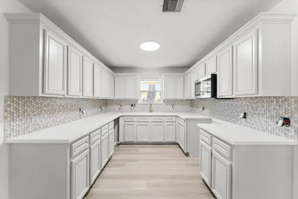 $384,999 | 2890 Mary Lane, League City, TX 77573