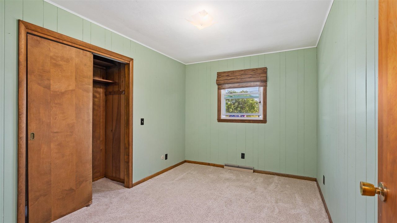 13386 Indian Road Kewadin, MI 49648 - Photo 10 of 32 1889826-9.JPG
