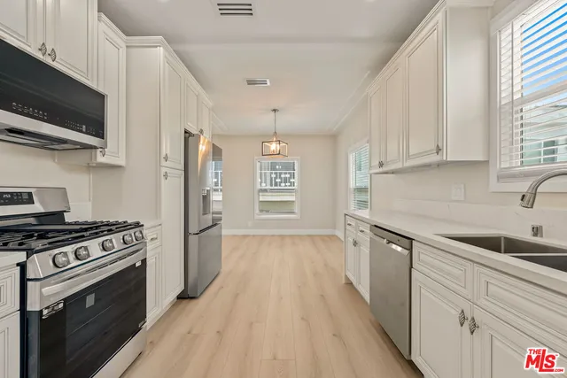 $4,250 | 1117 South Wooster Street, Unit 1119, Los Angeles, CA 90035