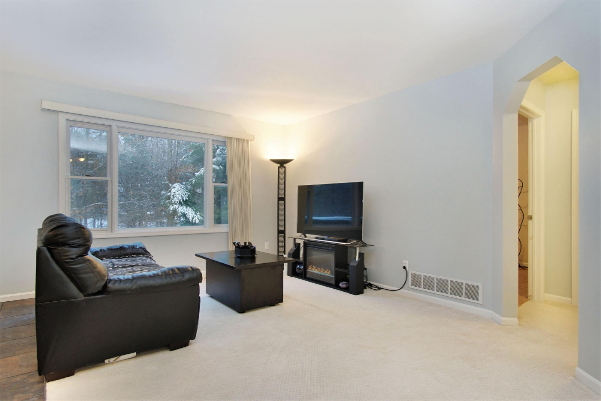 3812 West Giles Road Muskegon, MI 49445 - Photo 5 of 39 DSC09935