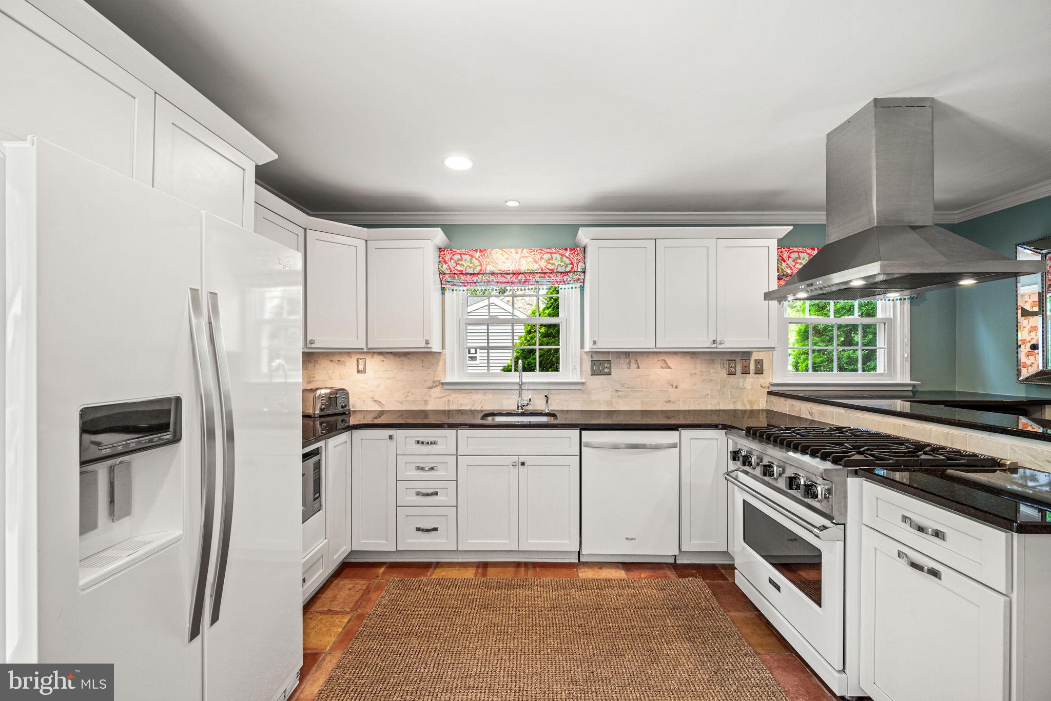 121 Upper Gulph Road Wayne, PA 19087 - Photo 11 of 42 Kitchen - vented hood