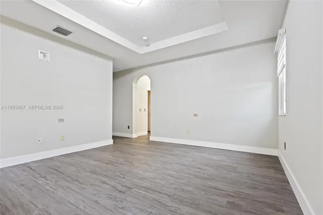 $5,950 | 11287 Northwest 43rd Terrace, Doral, FL 33178