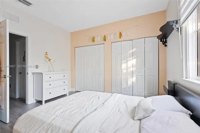 $5,950 | 11287 Northwest 43rd Terrace, Doral, FL 33178