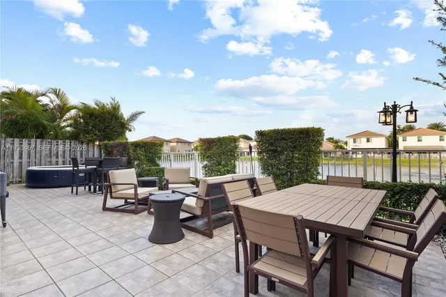 $5,950 | 11287 Northwest 43rd Terrace, Doral, FL 33178