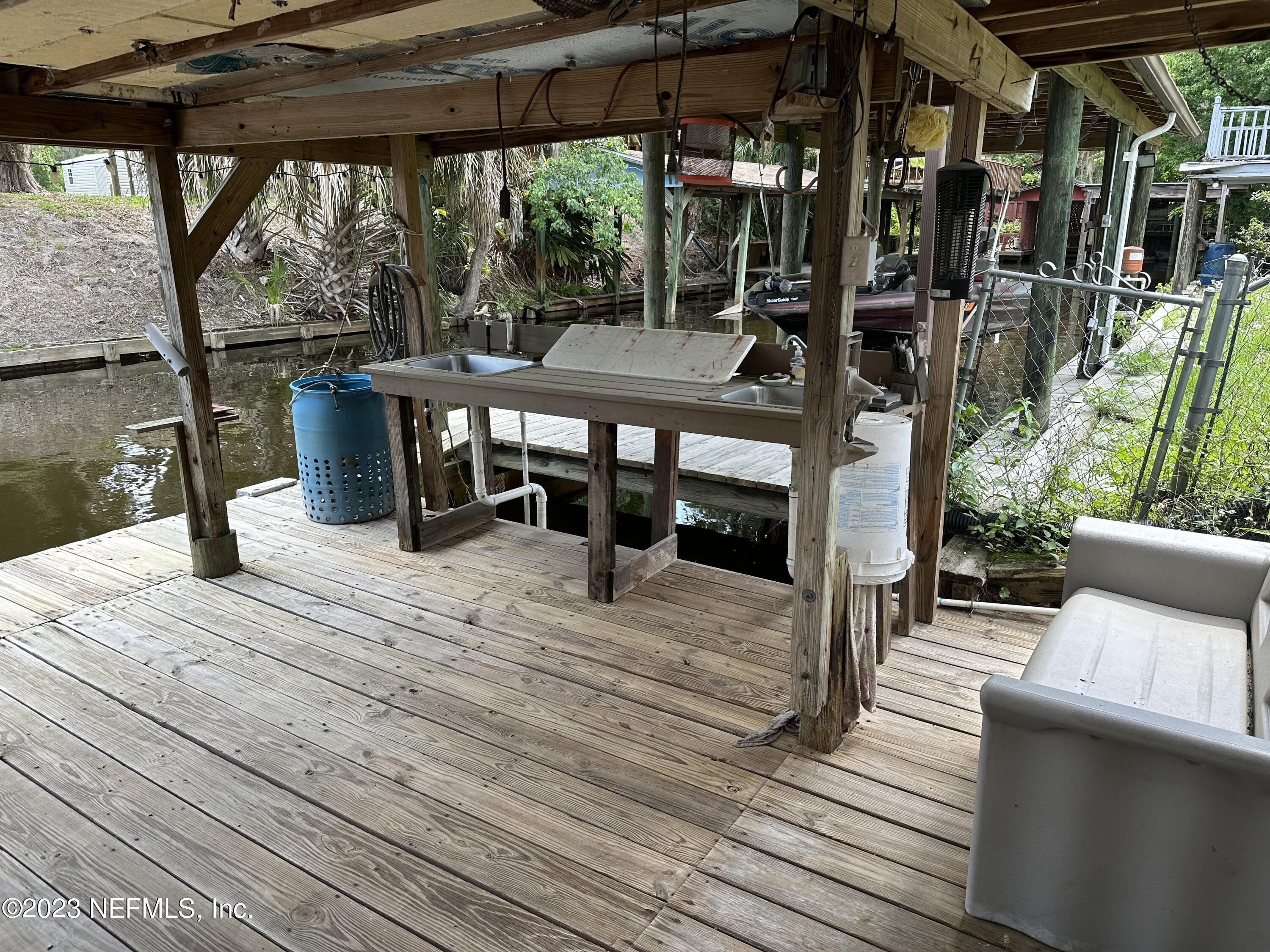 108 Jimmie Road Crescent City, FL 32112 - Photo 13 of 30 Fish cleaning station