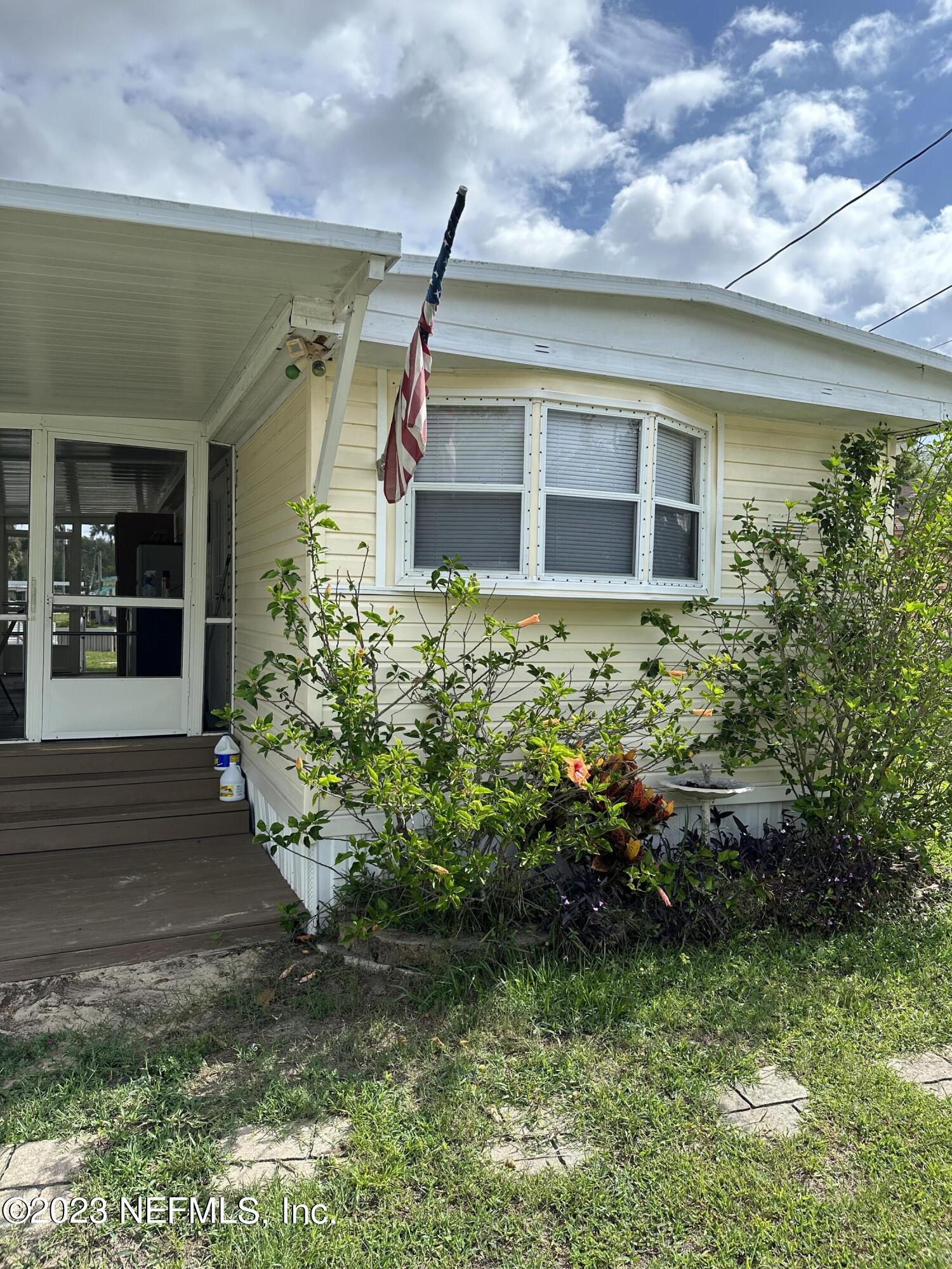 108 Jimmie Road Crescent City, FL 32112 - Photo 2 of 30 Front of Home