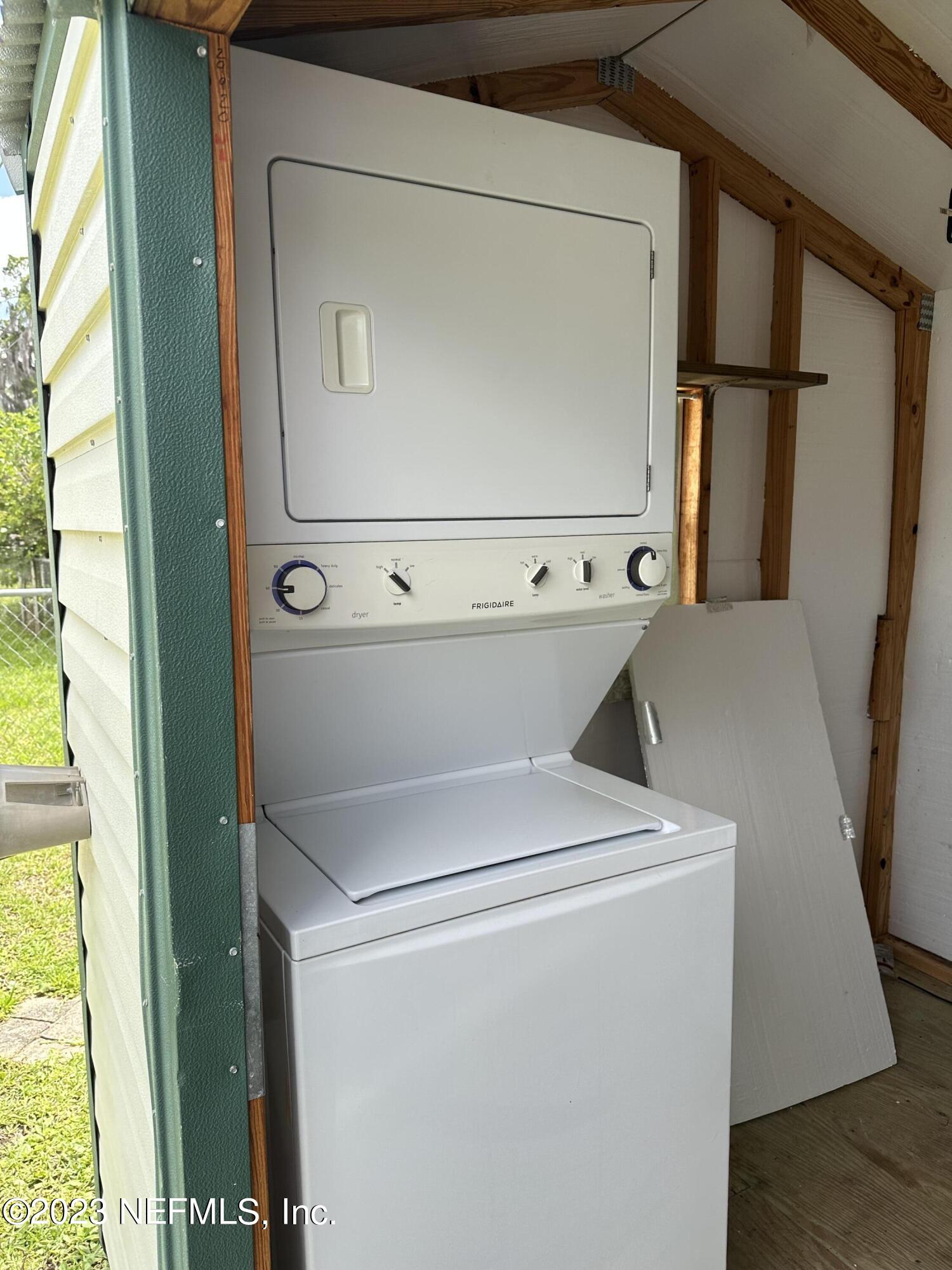 108 Jimmie Road Crescent City, FL 32112 - Photo 26 of 30 Washer/Dryer