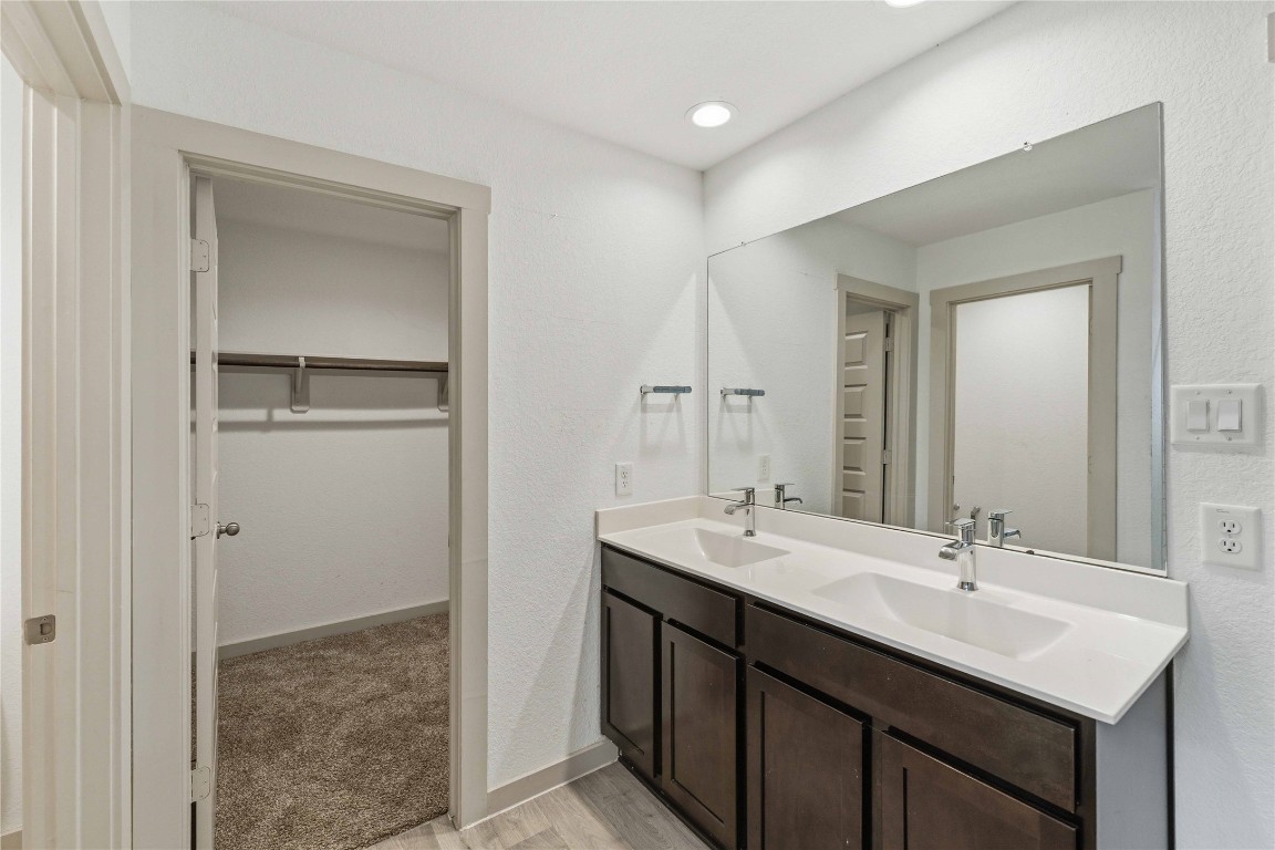 8127 Molasses Way Rosharon, TX 77583 - Photo 15 of 24