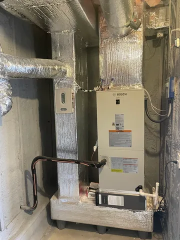 a house view with a outdoor space