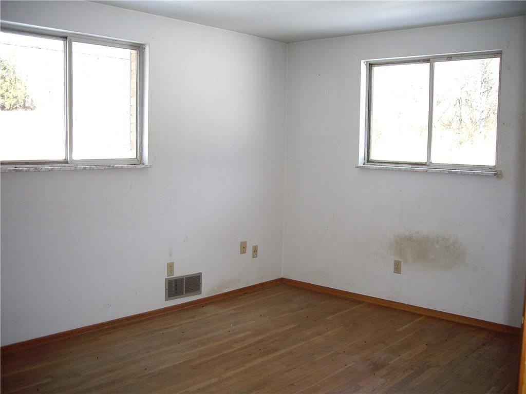 1095 Sugar Run Road Finleyville, PA 15332 - Photo 14 of 25 Gallery Image 14