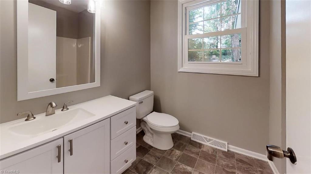 317 Staplewood Road Lexington, NC 27295 - Photo 15 of 34 Main Bath 1st Floor