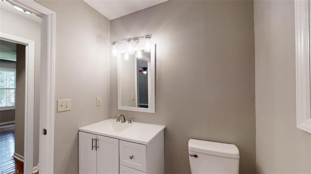 317 Staplewood Road Lexington, NC 27295 - Photo 17 of 34 Main Bath 1st Floor