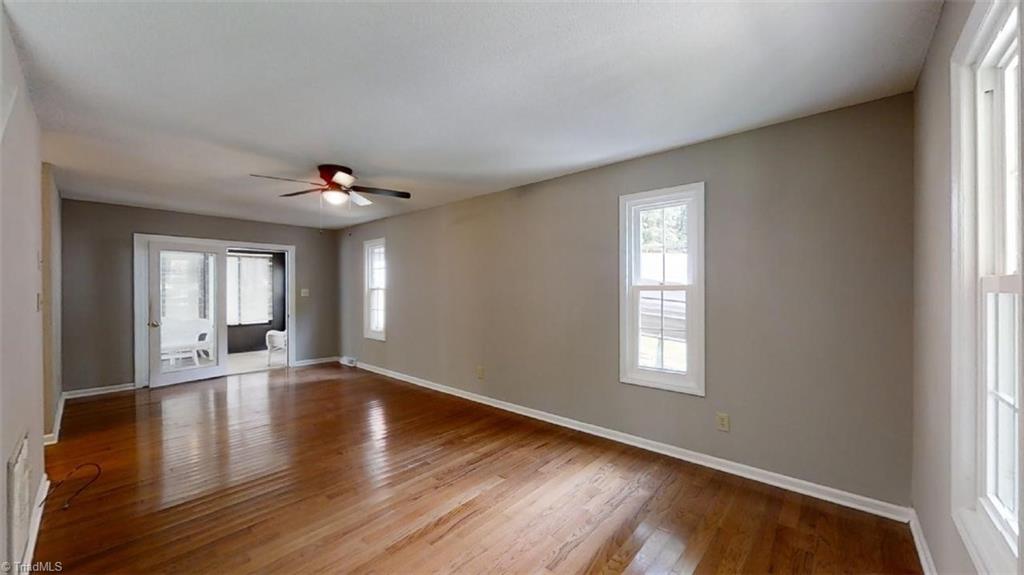317 Staplewood Road Lexington, NC 27295 - Photo 7 of 34 Great Room - new ceiling fan/light fixture