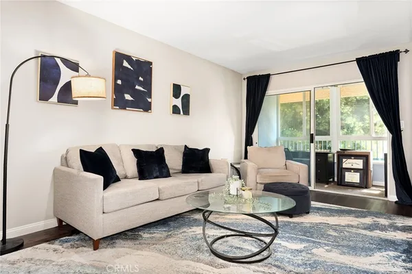 $375,000 | 18307 Burbank Boulevard, Unit 92, Tarzana, CA 91356