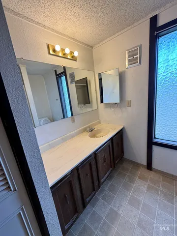 $325,000 | 1920 East F Street, Moscow, ID 83843