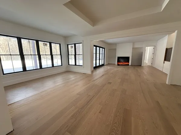 $3,450,000 | Lot 29 Hartford Street, Dover, MA 02030