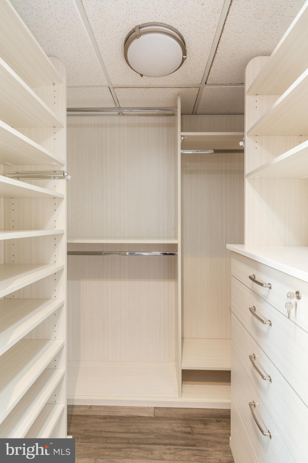 202 West Rittenhouse Square, Unit 1708 Philadelphia, PA 19103 - Photo 19 of 53