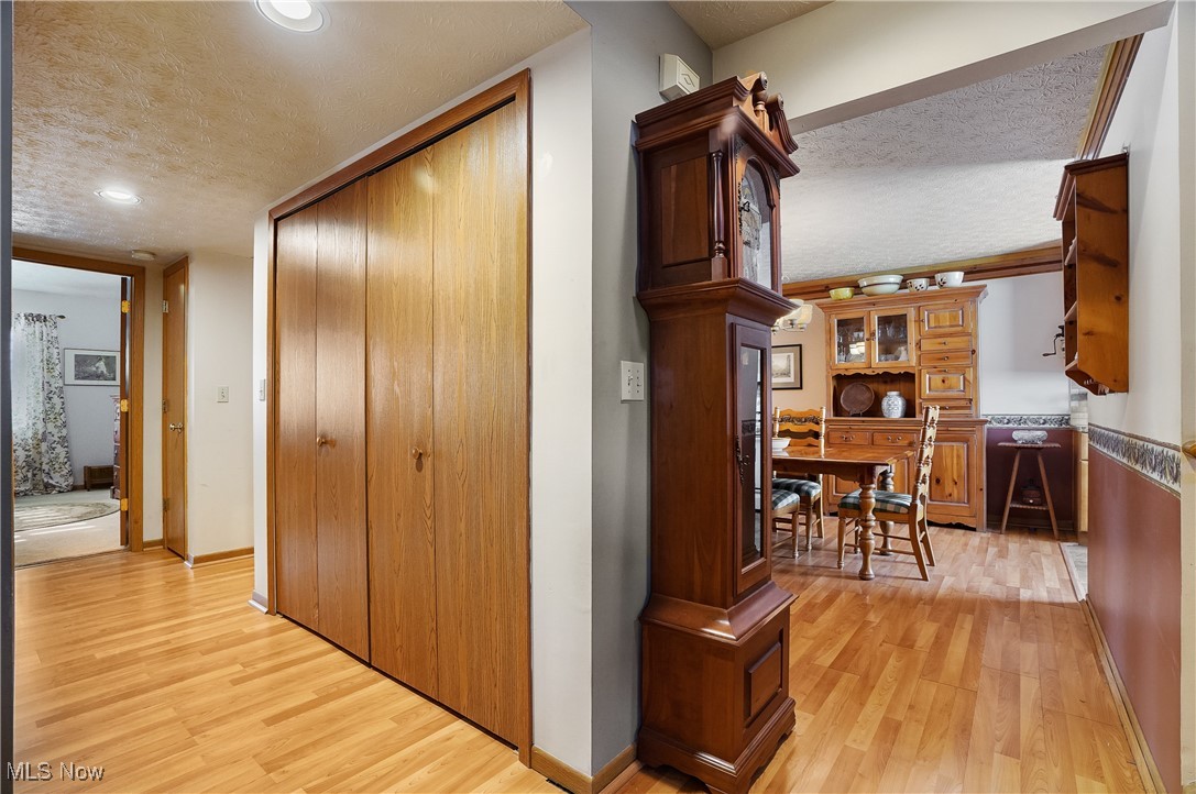 416 Rockys Run Road Akron, OH 44319 - Photo 9 of 32 Gallery Image 9