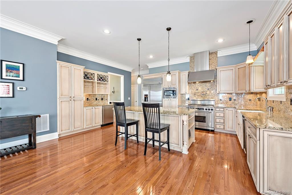 17626 Meadow Bottom Road Charlotte, NC 28277 - Photo 4 of 32 Gallery Image 4