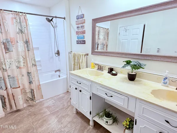 $283,900 | 119 West Main Boulevard, Church Hill, TN 37642