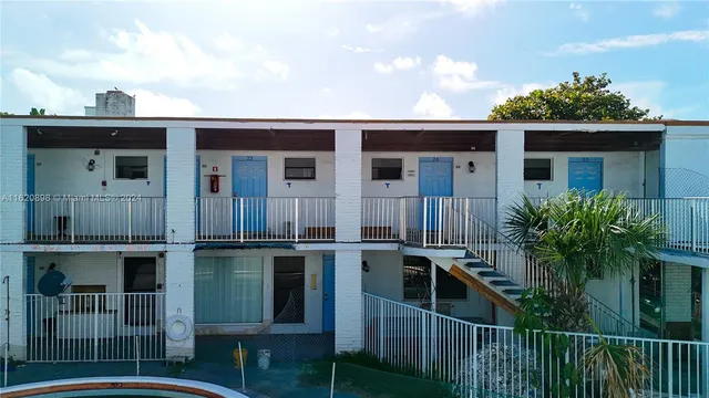 $6,800,000 | 115 Inlet Way, Palm Beach Shores, FL 33404