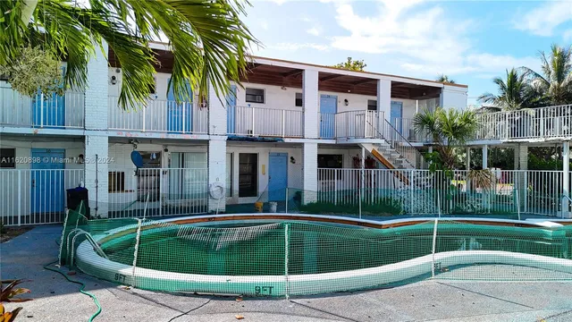 $6,800,000 | 115 Inlet Way, Palm Beach Shores, FL 33404