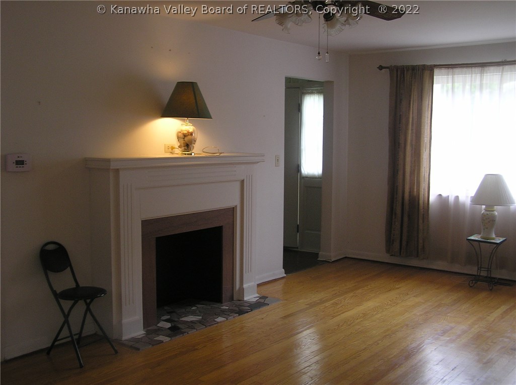 1806 Huber Road Charleston, WV 25314 - Photo 2 of 15 Gallery Image 2