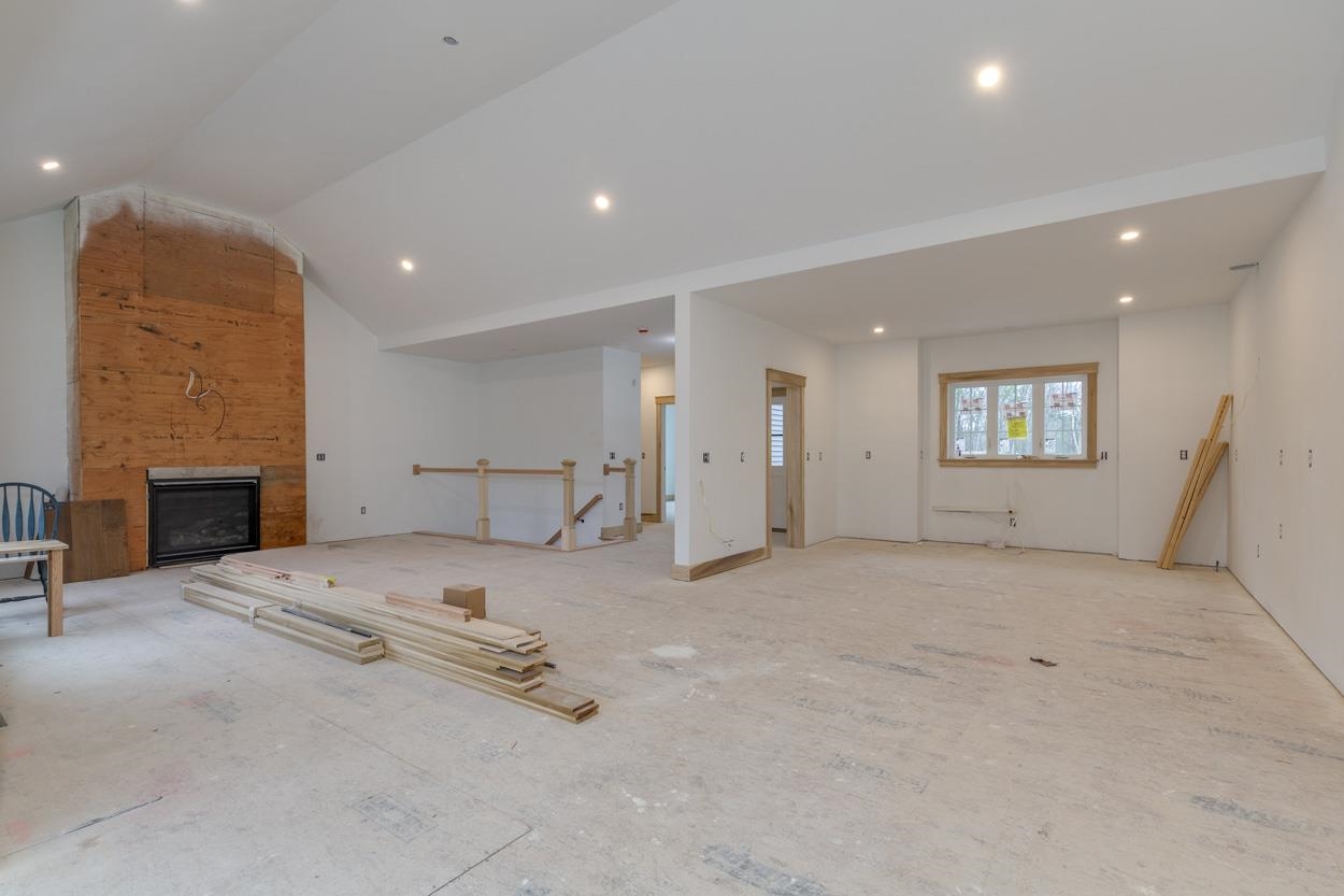 54 Haystack Circle, Unit 9962 Pelham, NH 03076 - Photo 3 of 13
