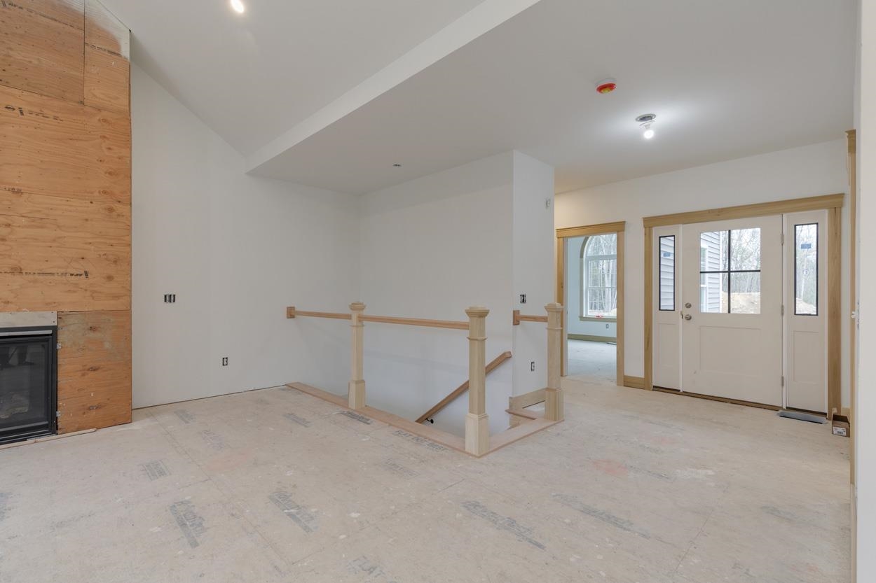 54 Haystack Circle, Unit 9962 Pelham, NH 03076 - Photo 4 of 13