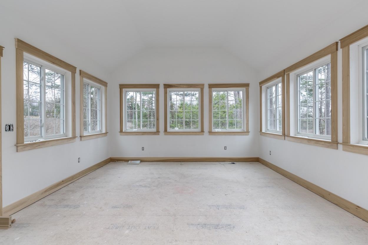 54 Haystack Circle, Unit 9962 Pelham, NH 03076 - Photo 5 of 13