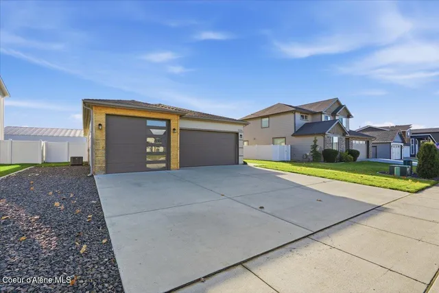 $643,000 | 3294 West Giovanni Lane, Hayden, ID 83835