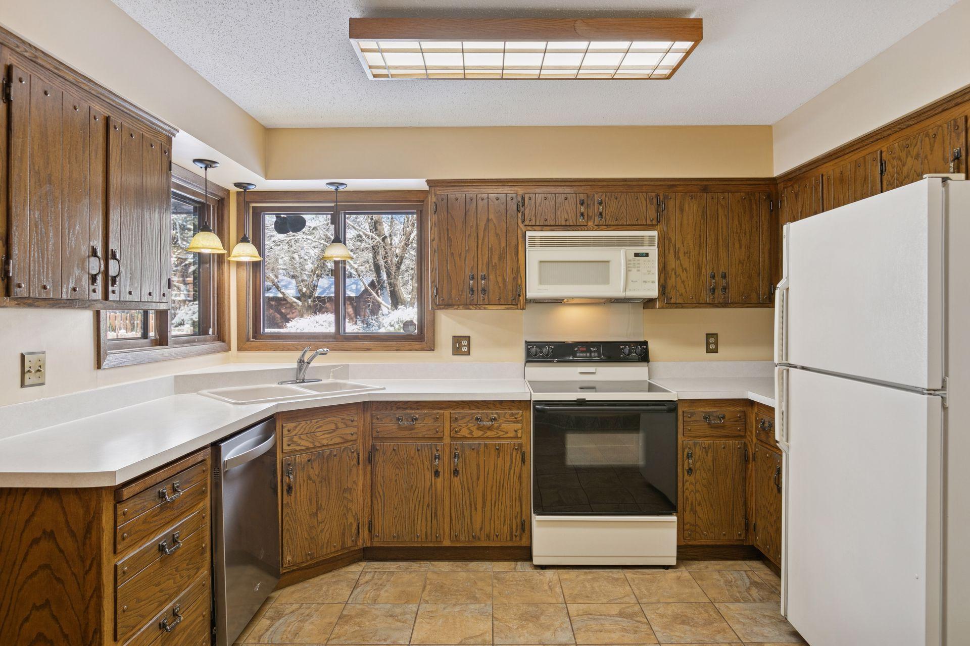 649 Randy Avenue Shoreview, MN 55126 - Photo 11 of 15 Gallery Image 11