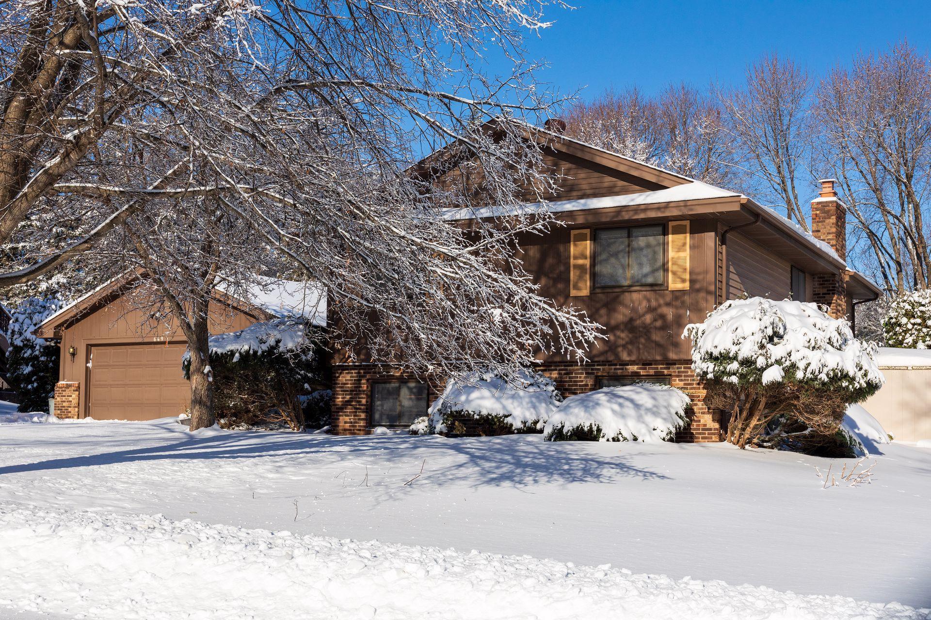 649 Randy Avenue Shoreview, MN 55126 - Photo 2 of 15 Gallery Image 2
