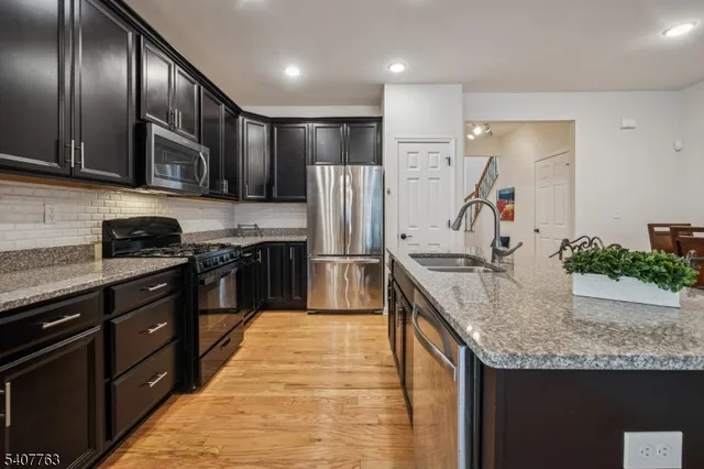 $785,000 | 5 Albert Court, Randolph, NJ 07869