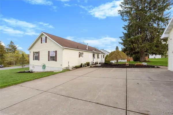 $399,999 | 5949 South Street Road, Fleming, NY 13021