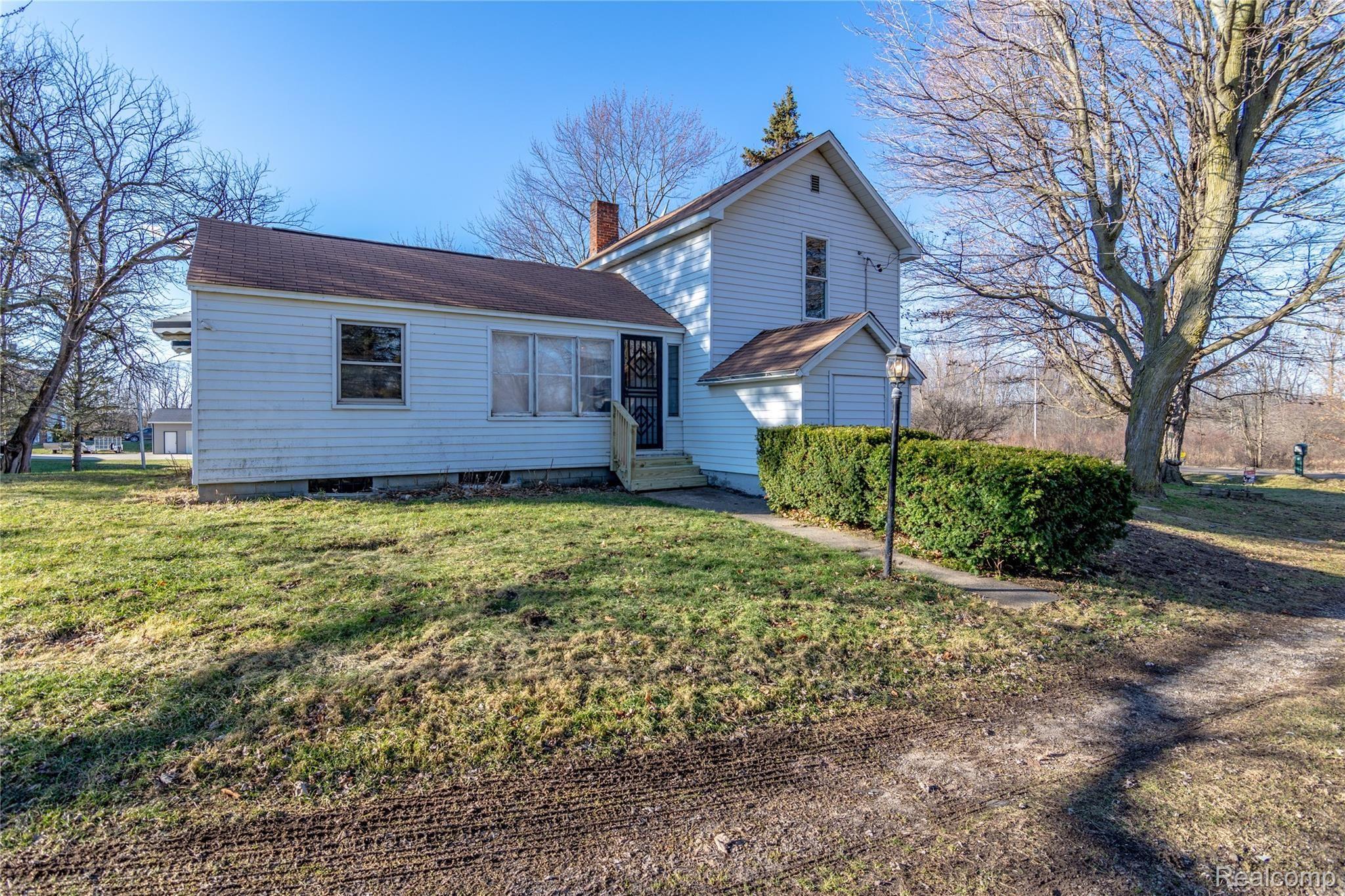 9225 Cook Road Gaines, MI 48436 - Photo 4 of 23 Cook-1-5.jpg
