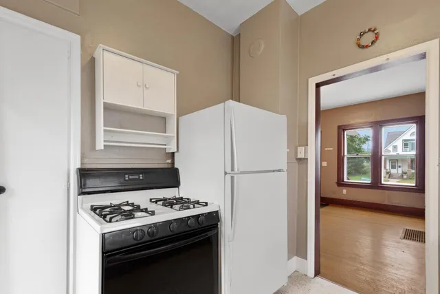 $199,900 | 421 South Oak Avenue, Owatonna, MN 55060