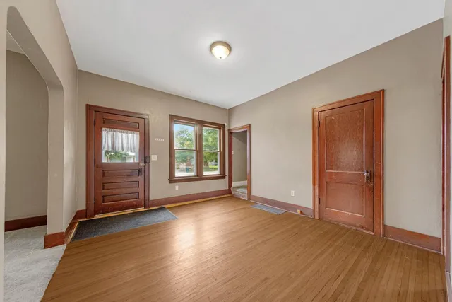 $199,900 | 421 South Oak Avenue, Owatonna, MN 55060