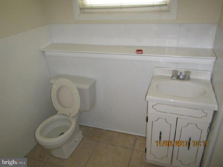 701 Spruce Road Warminster, PA 18974 - Photo 13 of 25 Bathroom