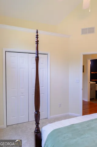 a view of a workspace with furniture