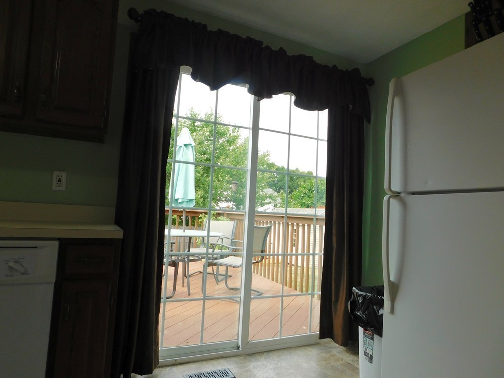 126 Starling Road Springfield, MA 01119 - Photo 9 of 26