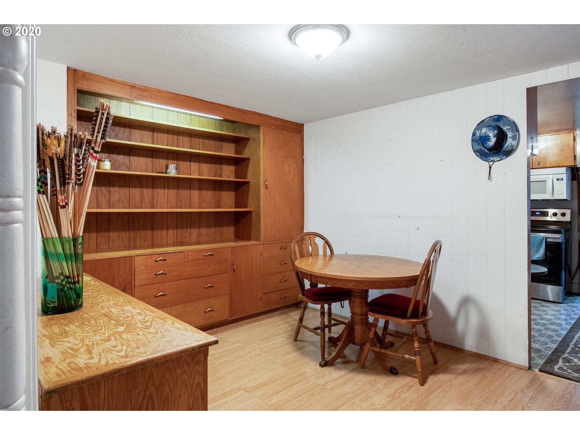 2440 Cal Young Road Eugene, OR 97401 - Photo 8 of 28 Gallery Image 8