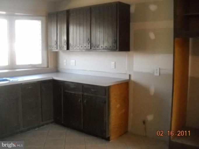 1916 Arundel Road Pasadena, MD 21122 - Photo 5 of 7 Kitchen #2