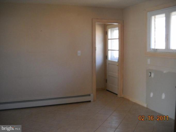 1916 Arundel Road Pasadena, MD 21122 - Photo 6 of 7 Dining Area
