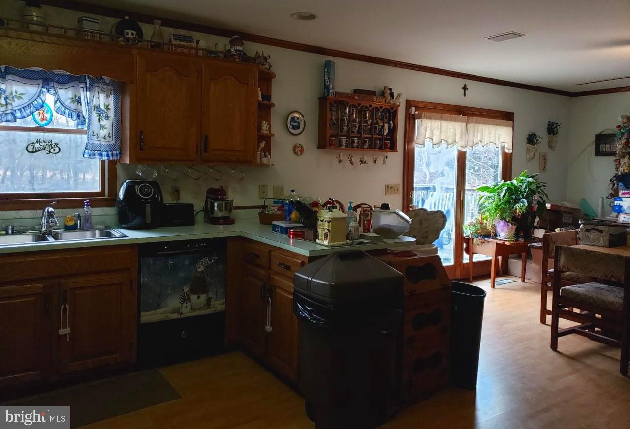 14924 Cherry Lane Ridgely, MD 21660 - Photo 22 of 43 Showing kitchen and adjoining dining area