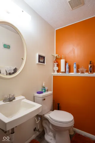 $179,000 | 2631 Pawnee Drive, Indianapolis, IN 46229