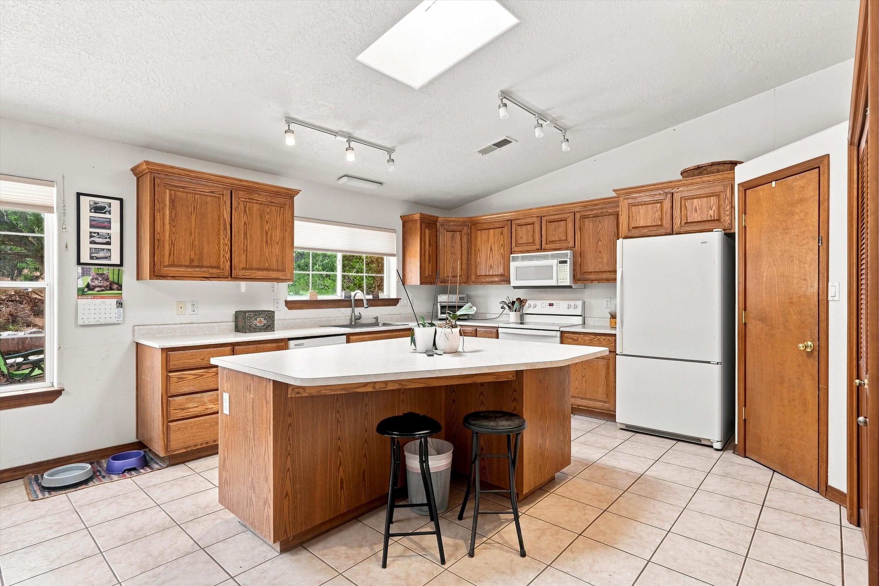 464 Sedillo Road Tijeras, NM 87059 - Photo 11 of 44 Gallery Image 11