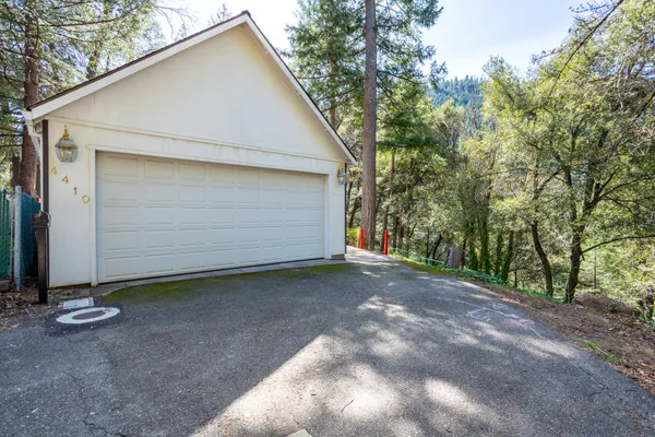 $349,000 | 4410 Wells Avenue, Dunsmuir, CA 96025