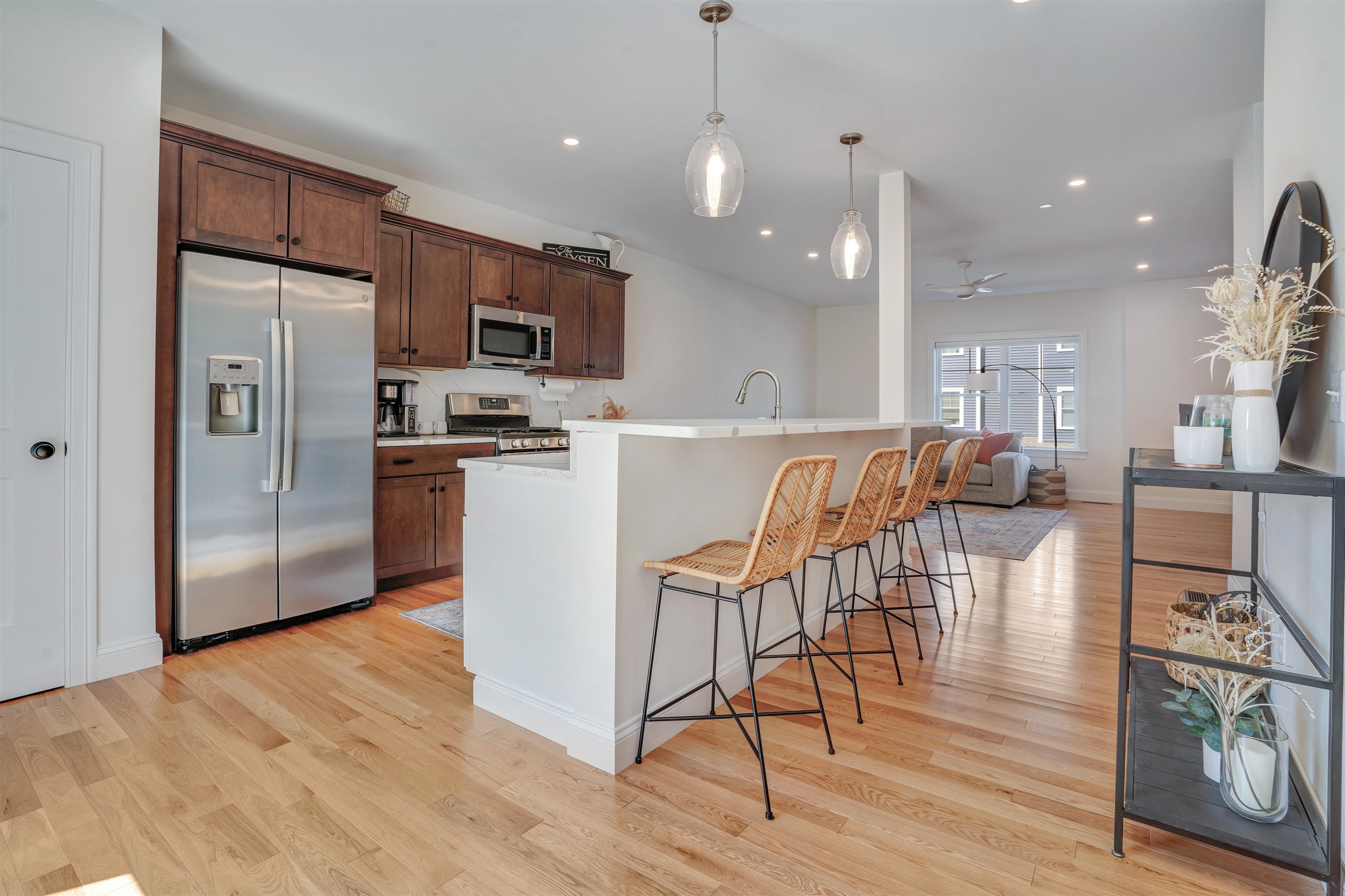 55 Ocean Road, Unit 17 Portsmouth, NH 03801 - Photo 2 of 31